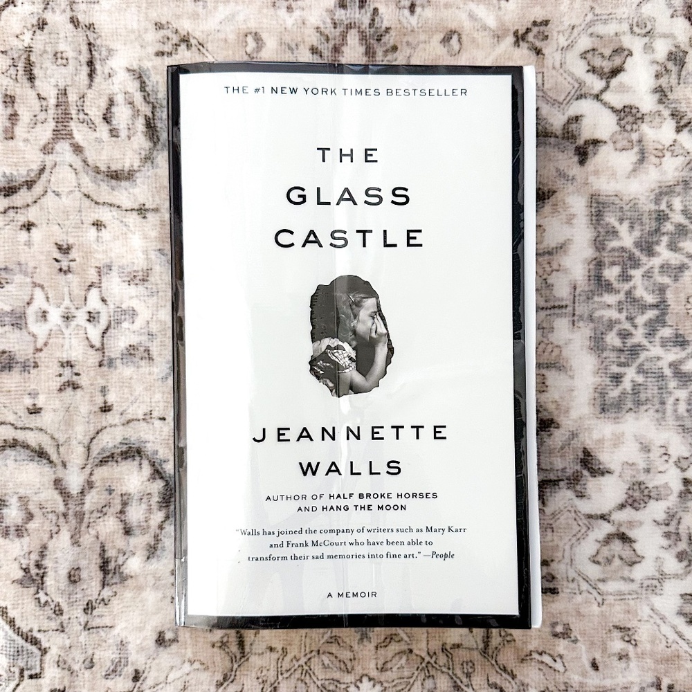 The Glass Castle by Jeanette Walls Paperback Book